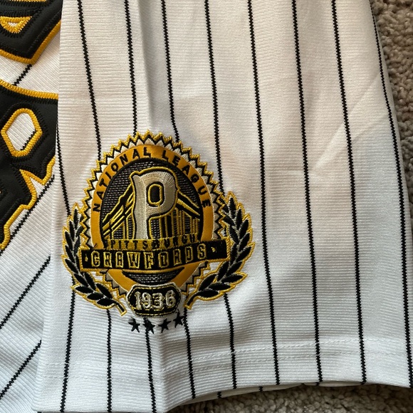 Pittsburgh Pirates Jersey - Picture 5 of 9